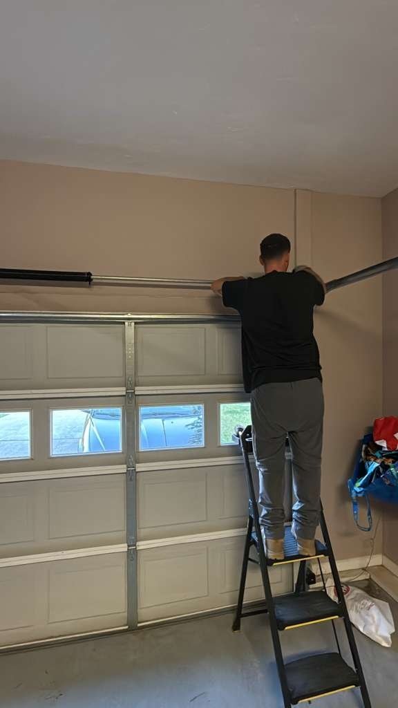 Garage door repair work, gallery photo 12