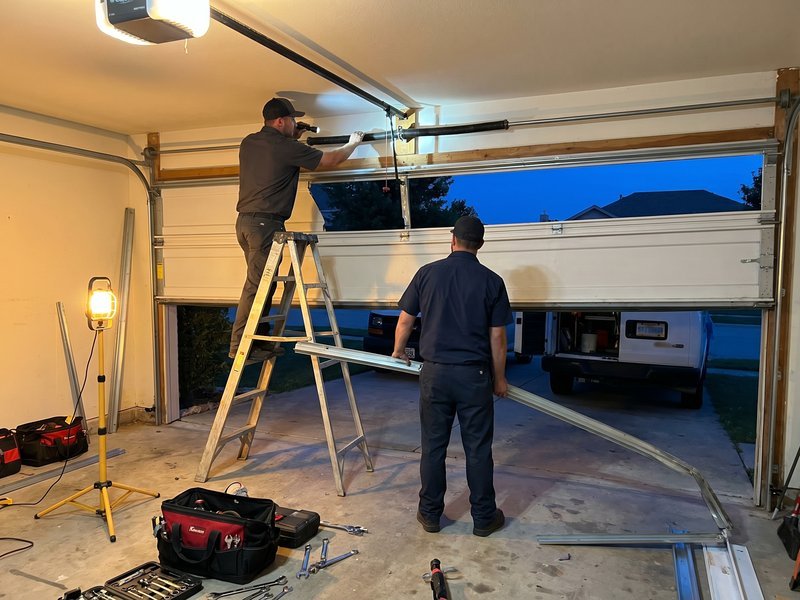 Emergency Garage Door Repair by Trilobite of Ardmore